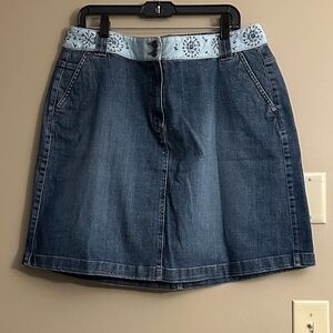 Talbots Dark Blue A-Line Skirt with Light Blue Embroidered Waistband